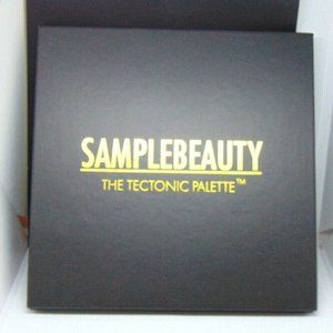 SAMPLEBEAUTY THE TECTONIC Eye Shadow Palette